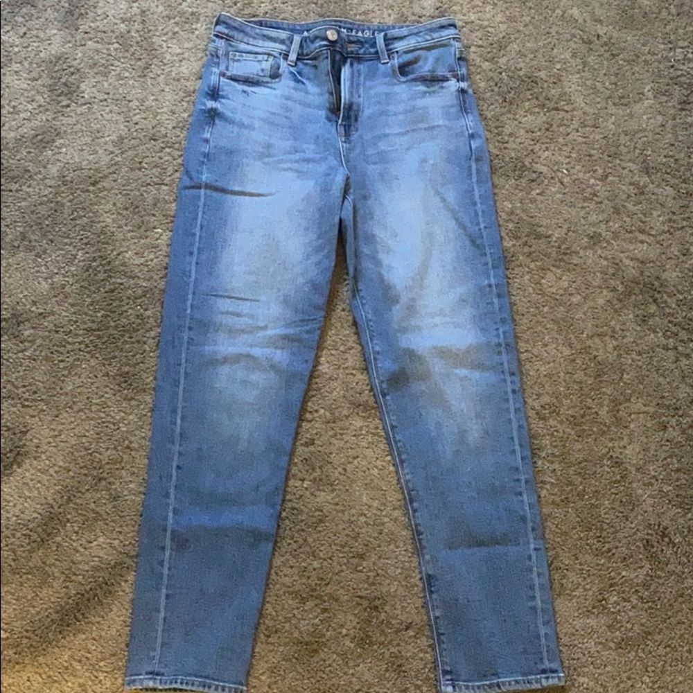 American eagle mom jeans